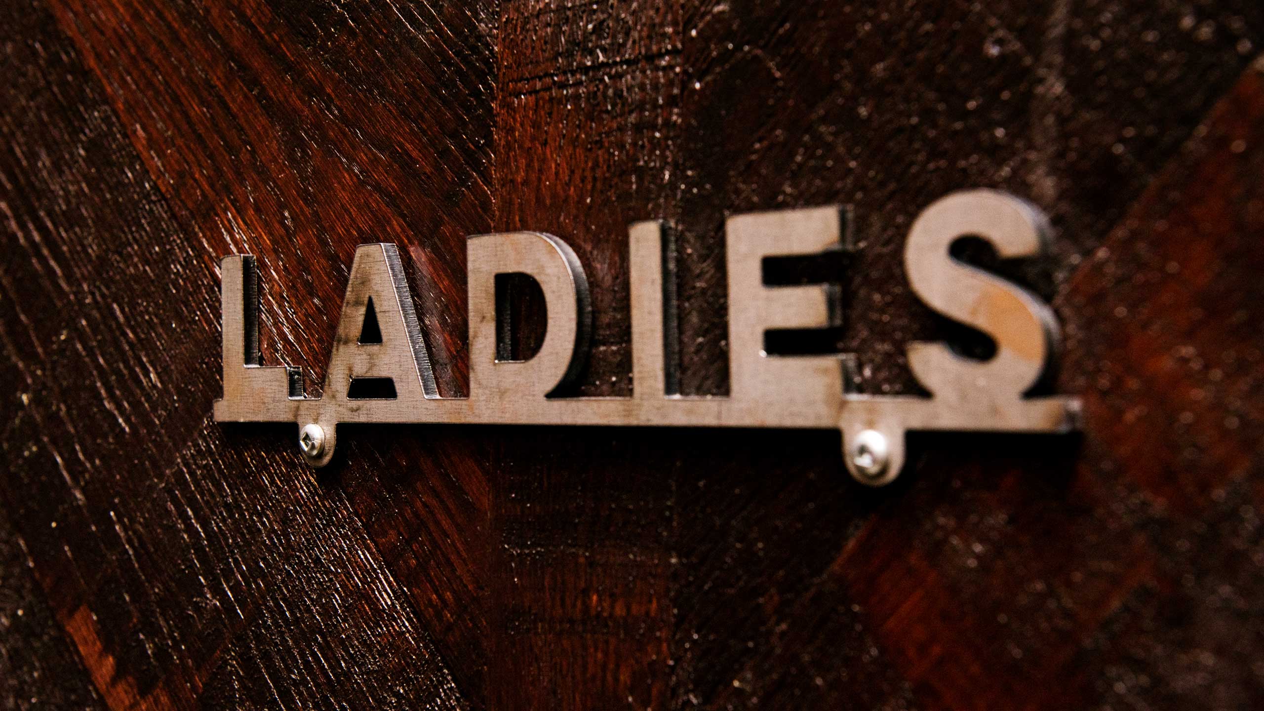 Southern Kin Cookhouse ladies washroom sign